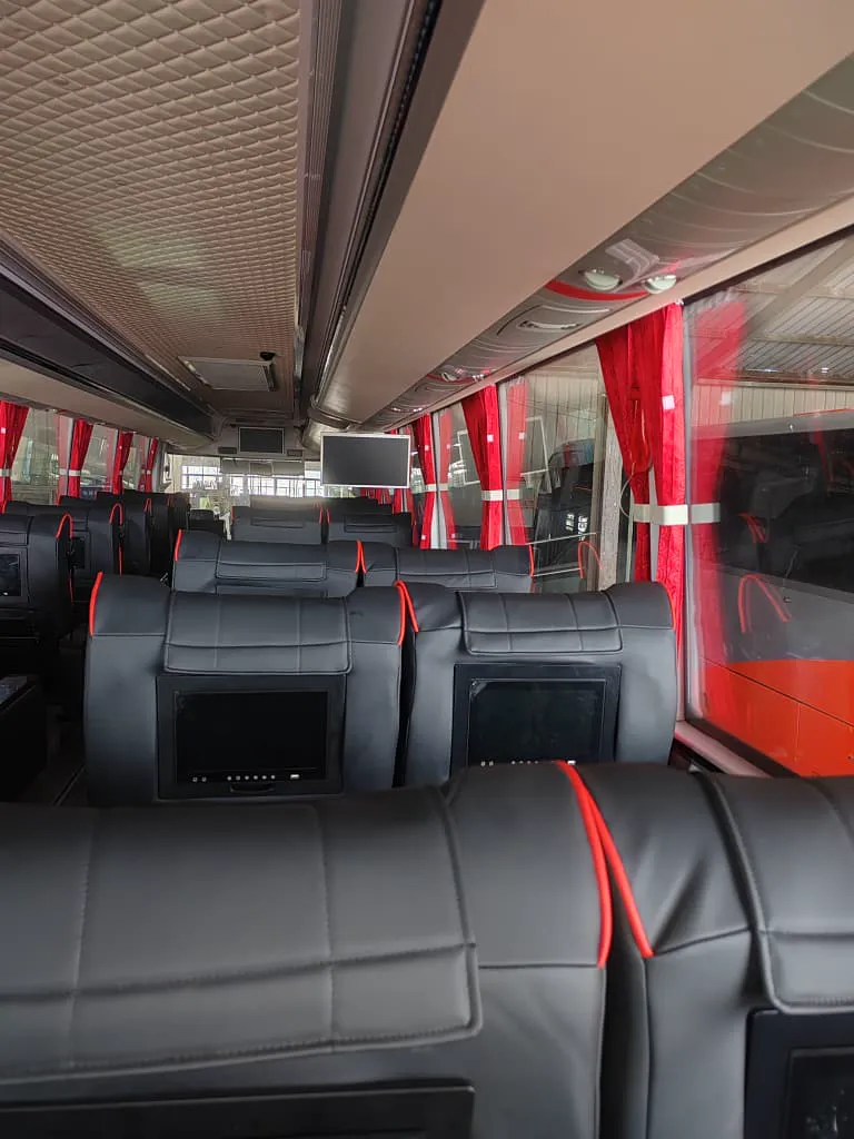 VIP red/beige quilted interior