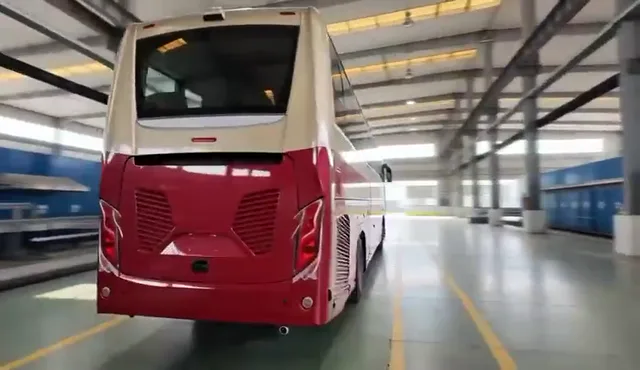 qoqnous-bus-362.mp4