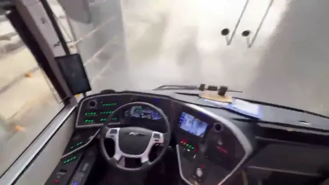 qoqnous-bus-499.mp4