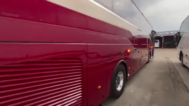 qoqnous-bus-536.mp4