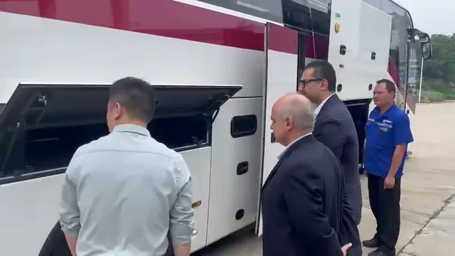 qoqnous-bus-645.mp4